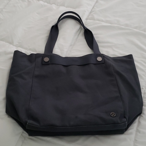 lululemon athletica Handbags - Lululemon canvas bag